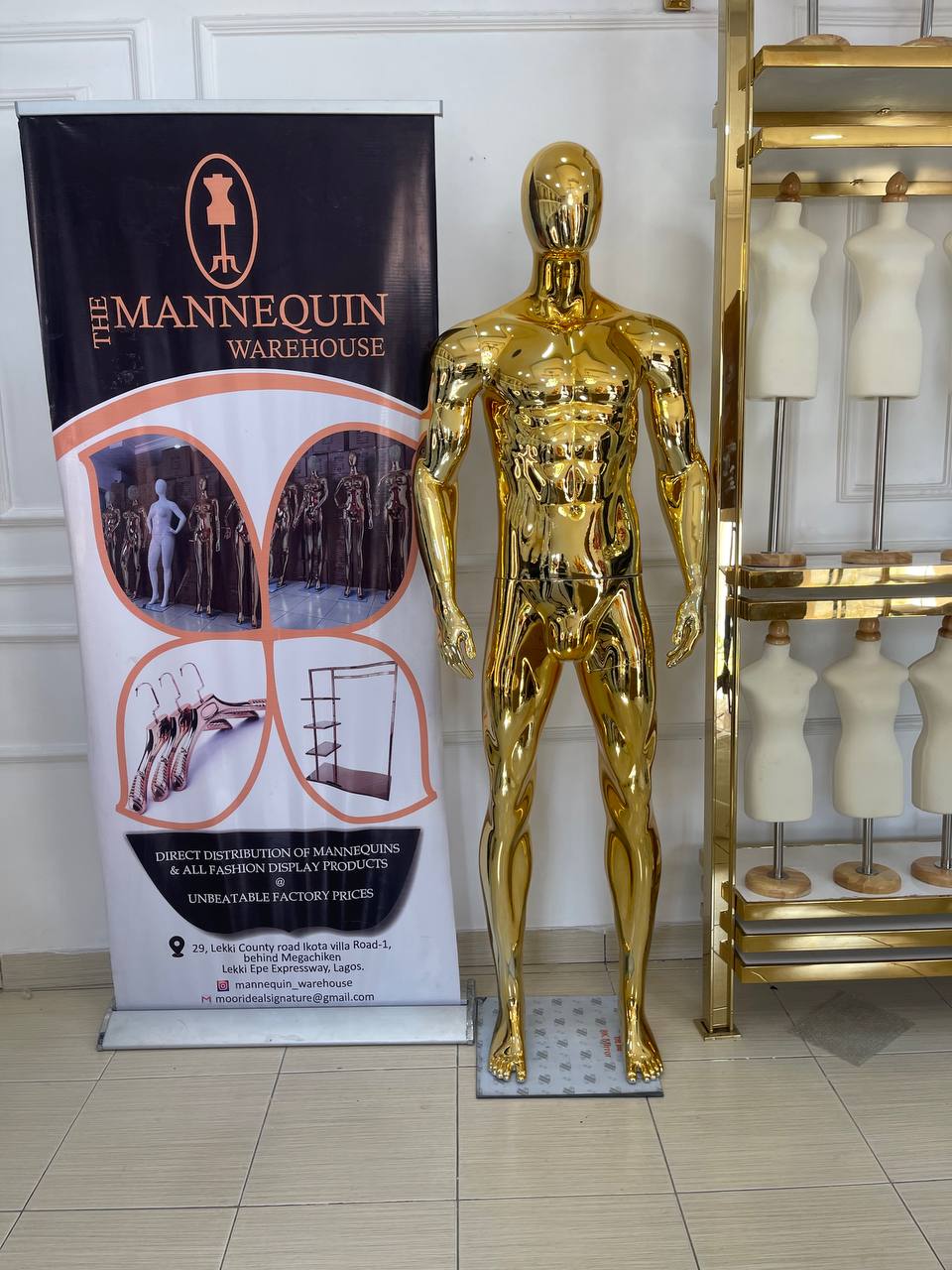 IMG_9365 5 MALE MUSCLE MANNEQUIN - Image 1